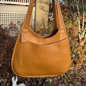Rare Vintage Coach Ergo Shopper Shoulder Bag 9035 in “Toffee” Tan Leather